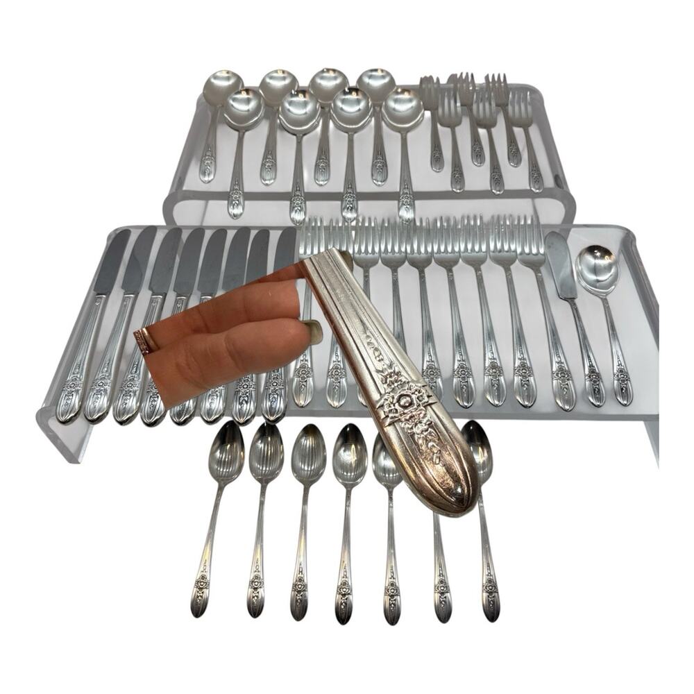 40-Piece Vintage Wm. Rogers Mfg. Co. Triumph Pattern Silverplate Flatware Set
